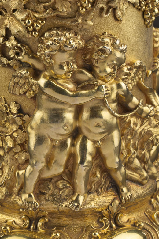 独角鹿西洋古董1830-1840年代英国著名银器工坊Storr & Mortimer签名出品幼年巴克斯主题银鎏金精雕带盖啤酒杯 商品图6