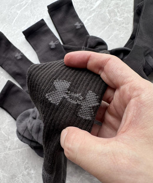 全新正品UA安德玛Performance男实战训练中桶毛巾底篮球袜防滑加厚
特价三双49包邮 商品图4