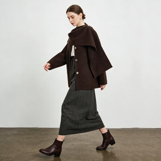 Famecoco范可儿设计感围巾领开衫软糯羊毛针织外套短款FAD8AB107 商品图3