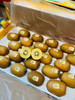 🌟满满维C～活力十足🍃国产金果20#🧡，金黄的个头，活脱脱像个小太阳🔆
光滑轻薄的果皮包裹着丰腴果肉🤤每天一颗～顶起VC一片天👍 商品缩略图1