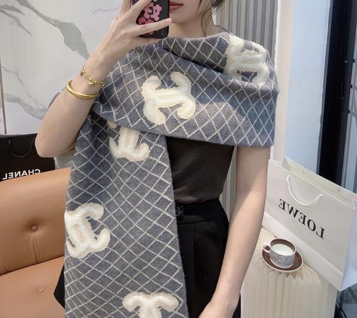 香奈儿 菱格纹羊毛围巾  （DSX ） 商品图2