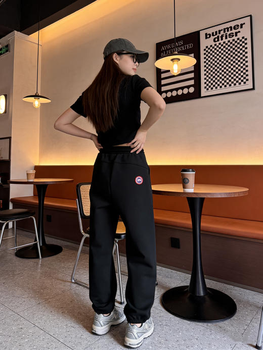 男女同款松紧腰大鹅拼接徽标加绒显瘦卫裤 商品图0