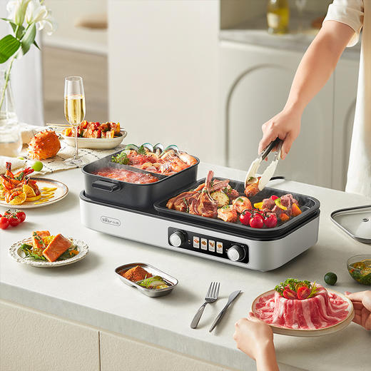 小熊（Bear）烤涮一体两用锅 烤肉锅电烤盘 家用电烧烤炉火锅烤肉一体多功能锅 鸳鸯锅分体可拆洗分区控温L21D2 商品图4