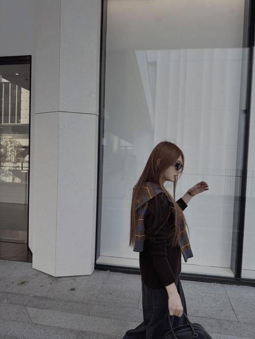 【非质量问题不退】PP03-缪缪 2025秋冬系列羊绒真丝条纹圆领开衫（BL*PP） 商品图1