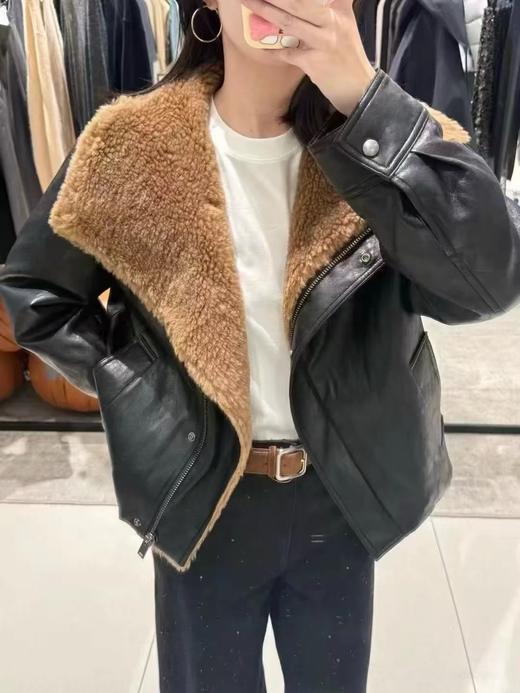 一店k 1oo%绵羊毛！90%鸭绒！一件不一样的羽绒服！又帅又暖的神仙外套！皮质软到炸！马思纯同款 宽松复古机车羊羔毛羽绒外套！ 商品图3