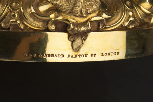 独角鹿西洋古董1830-1840年代英国著名银器工坊Storr & Mortimer签名出品幼年巴克斯主题银鎏金精雕带盖啤酒杯 商品图12