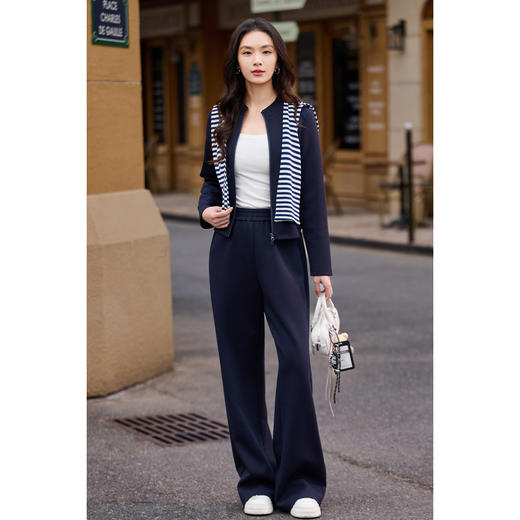 天丝棉感空气层休闲套装 舒适“零束缚” 完美收腰版型上身超绝！米思阳2026春新款时尚套装 舒适修身外套+休闲直筒裤两件套女6055 商品图2