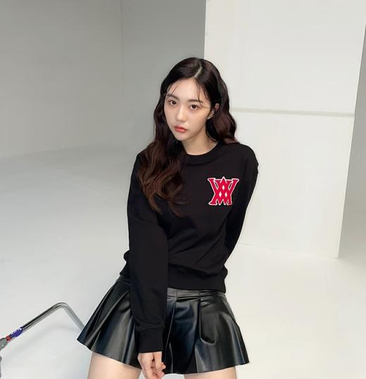 ANEW家女士撞色大LOGO徽章针织衫来了！这是一款强烈推荐的针织衫，通过层次色彩的撞色搭配及LOGO的创新变化，使款式既简约却又很潮范儿！ 商品图3