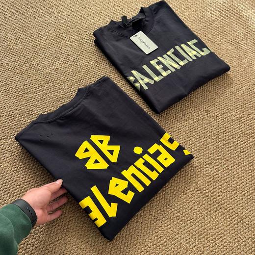 跨年售后 巴黎世家男女款胶带字母LOGO印花破坏长袖T恤 yh 340132 商品图6