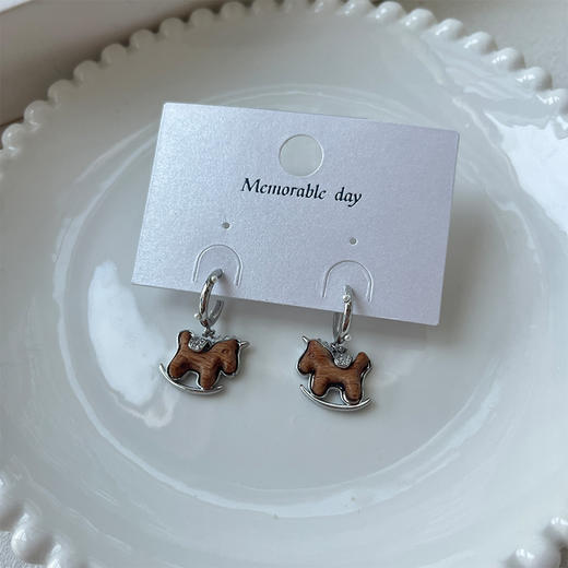 童趣设计小马造型耳环-纪念日百货门店同款168944187 商品图2