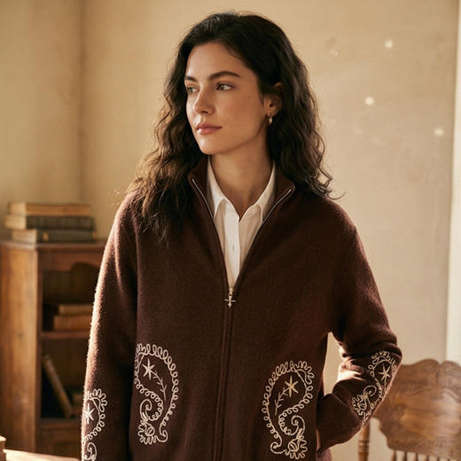 KINGDEER/KD秋冬新款女式长袖羊绒衫L805816复古奶奶风鹿王 商品图4