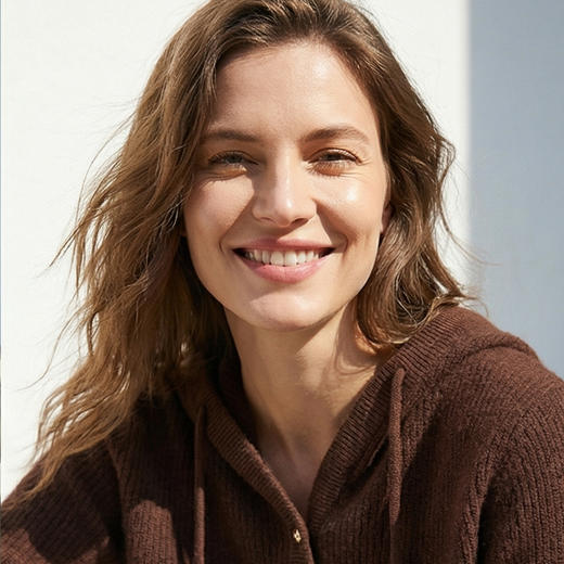 KINGDEER/KD百搭时尚长袖宽松圆领帽衫羊绒衫L805943轻运动/花朵/休闲款鹿王 红色 商品图9