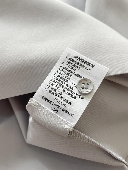 原单正品 KOLON SPORT可隆男士拉绒商务POLO衫
颜色：黑色，灰色
尺码：L，XL，XXL，XXXL，4XL 商品图5