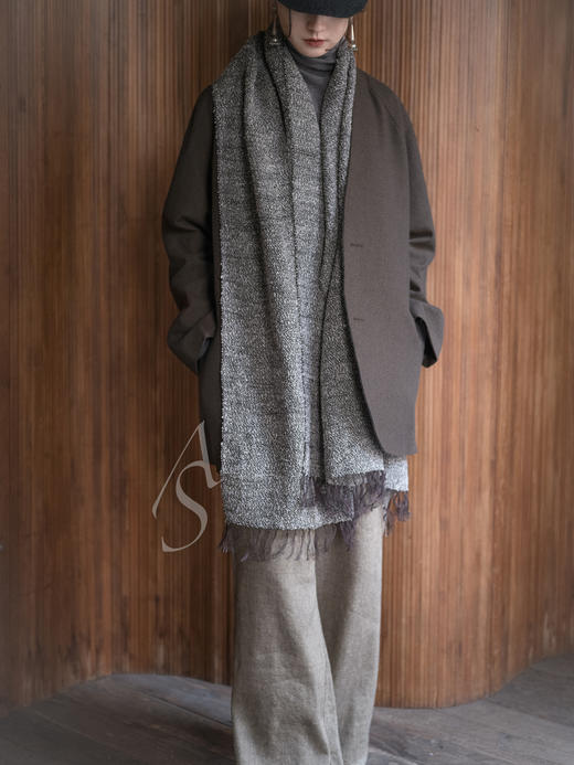 Stovaigh 檀褐色水洗人字纹羊毛无领外套 商品图1