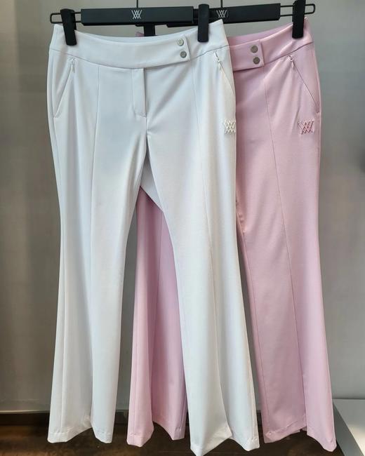 Anew家新款女士微喇九分长裤，显高显瘦必备神器！号称长腿滤镜的九分裤，真的是穿上又时髦又好看，厚薄适中的弹性面料，春秋初夏均可穿着，九分的长度干练运动，腰头设计也很别致，整个版型特别修饰腿型！ 商品图0