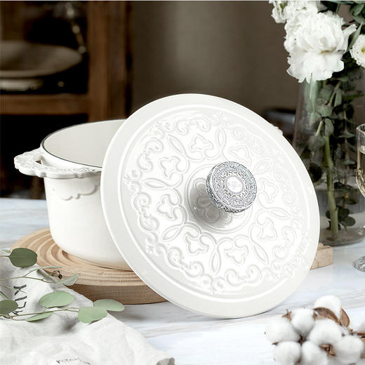 Breguet传世系列珐琅铸铁锅BGB2401  月光白24cm 　 商品图0