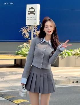 经典学院风减龄套裙
