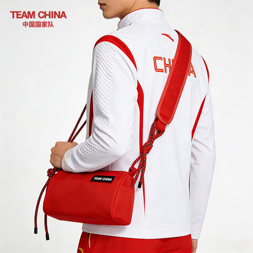 运动休闲挎包 商品图2
