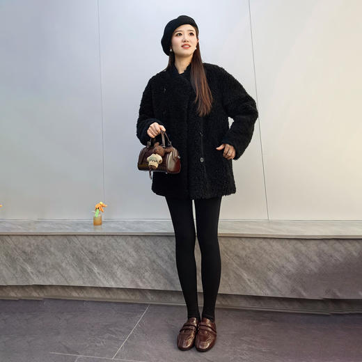 经典鲨2026春季专柜新品法式复古魔术贴软底舒适防滑单鞋女KW507-617011 商品图3