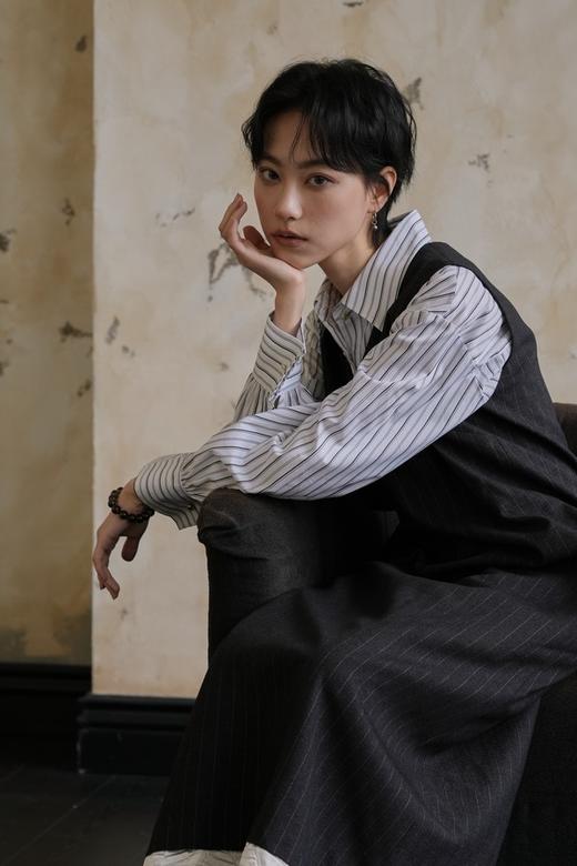 Kai & Kiera 经典条纹垂顺通勤V领气质连衣裙 22046 商品图4