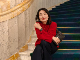 100%山羊绒圆领拉绒上衣