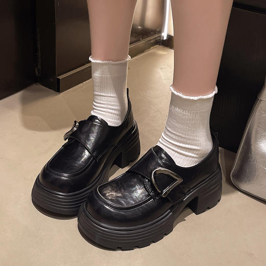经典鲨2026春专柜新品百搭黑色4.5cm中粗跟通勤乐福鞋单鞋女KW230-617051 商品图5