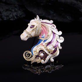 马年珐琅彩珍珠金马胸针，高端大气西装大衣胸花别针LY-M-190