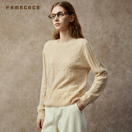 Famecoco范可儿100%纯羊绒休闲简约针织衫绞花镶钻圆领毛衣FAC8DB010 商品图3