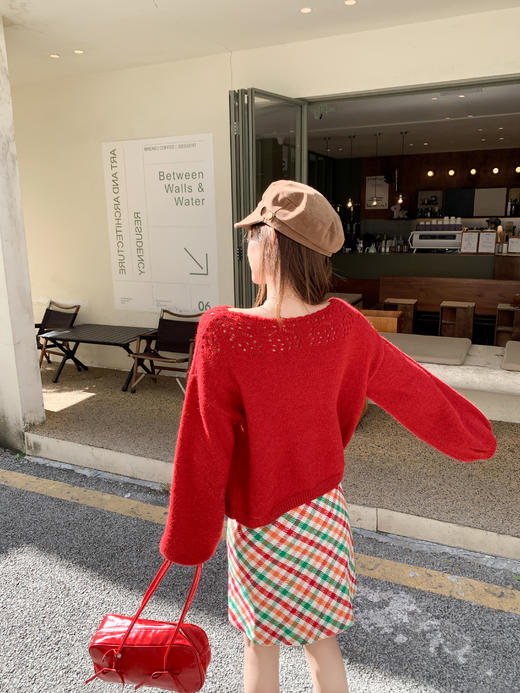 <曾小咸推荐>现货秒杀 ！微信超特价！韩系露肩毛衣 日常179.99 立减90 秒杀89.99！！ 商品图8