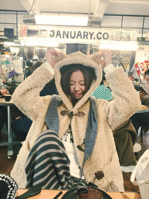 <曾小咸推荐>现货秒杀 ！微信超特价！韩系连帽羊羔绒外套日常320.99 立减190  秒杀139.99！！ 商品图6