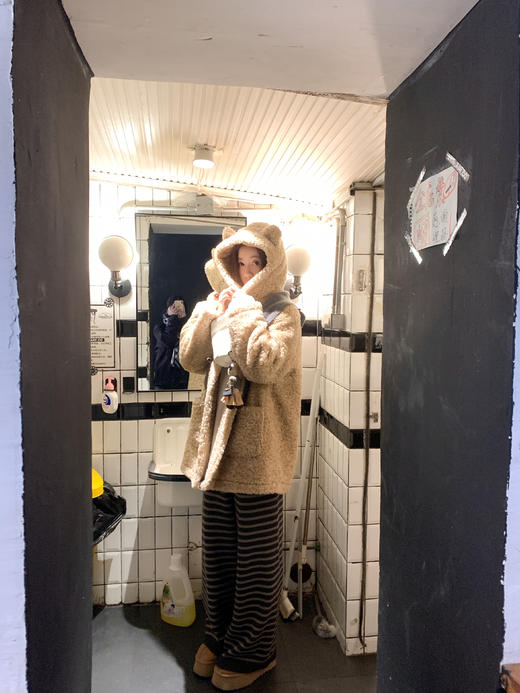 <曾小咸推荐>现货秒杀 ！微信超特价！韩系连帽羊羔绒外套日常320.99 立减190  秒杀139.99！！ 商品图5