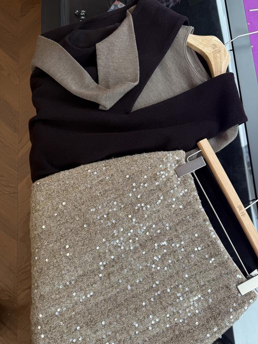 歌剧魅影|极简V领羊毛马甲 商品图1