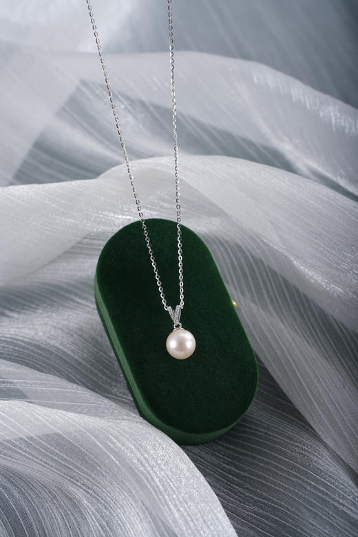 子佩集【月河星野】银S925珍珠惜王妃套链【P3028】9mm珠双色吊球V字2601 商品图2