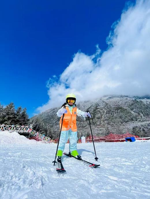 2.23-27 孟屯河谷5天4夜滑雪冬令营！“小小滑雪运动员”养成记，国职教练1V5带教，双板单板自由选，封闭管理+24小时照护 商品图1