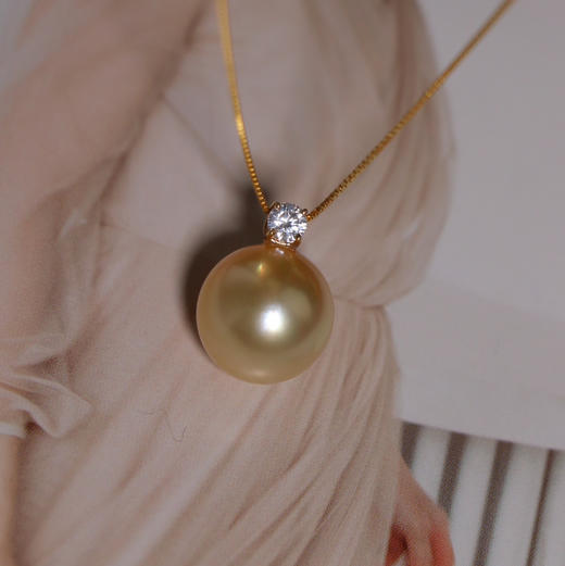 戴妃吊坠 fu利限量团 12-13mm 无暇或基本无暇 ji光镜面光 18k金吊坠头 送银镀金链子 商品图0