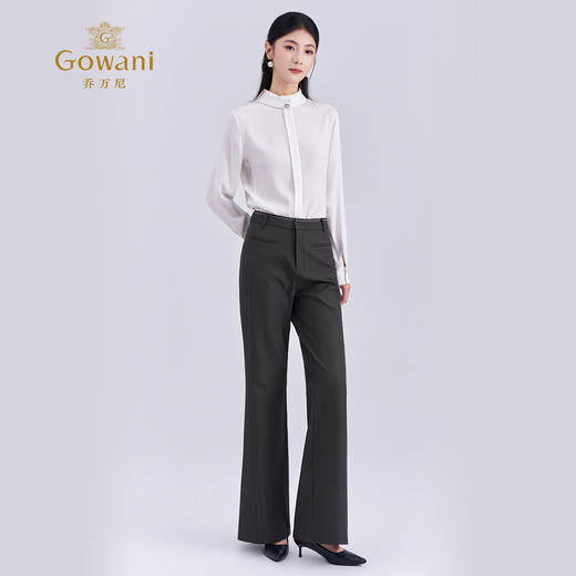 乔万尼新品挺括利落时尚百搭显瘦微喇裤EZ4F162 商品图3