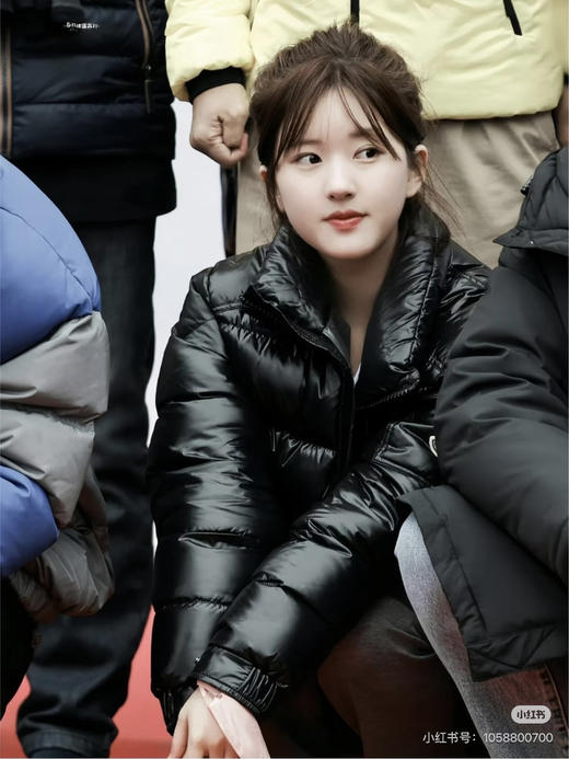 .深圳南油1600元调货价！90鹅绒 ！推荐自留款！盟可Moncler maya羽绒服神款 商品图2