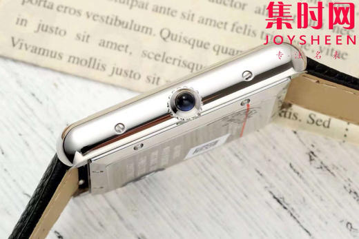 卡地亚TankMust AF坦克Must系列 大号 男士腕表
【表壳】表盘尺寸：大号41mm*31mm 商品图6