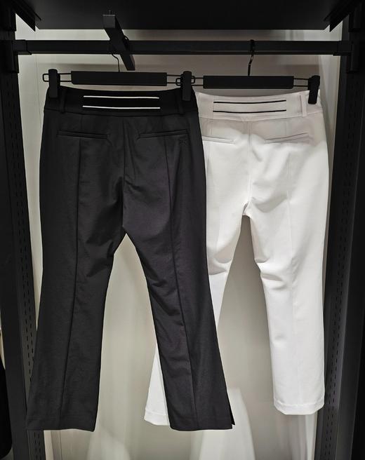 PG家女士中高腰开衩微喇长裤来啦！高级运动特供的功能面料，当之无愧的纤维皇后！其挺阔度，光泽度、吸湿性等性能更是优秀！它不仅能够展现出高级的质感，还能够提供舒适的穿着和使用体验！ 商品图1