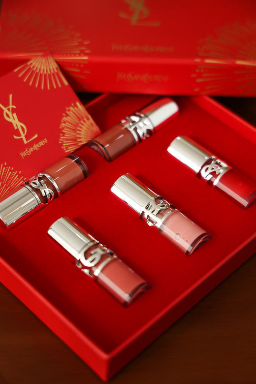 【春节不打烊】YSL圣罗兰水光啵啵唇釉礼盒装 下单赠迪奥720色1.5g口红 商品图0