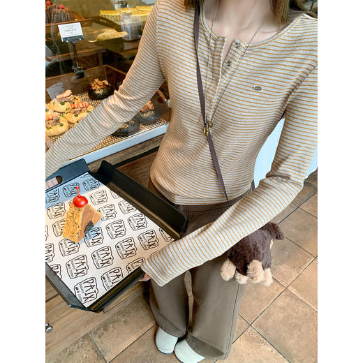 <曾小咸推荐>现货秒杀 ！微信超特价！韩系条纹打底t恤 日常139.99 立减80 秒杀59.99！！ 商品图1