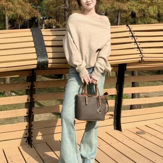 【香港直邮】奥莱清仓特卖场 迈克高仕 Michael Kors小号女士PVC单肩手提包 商品图3