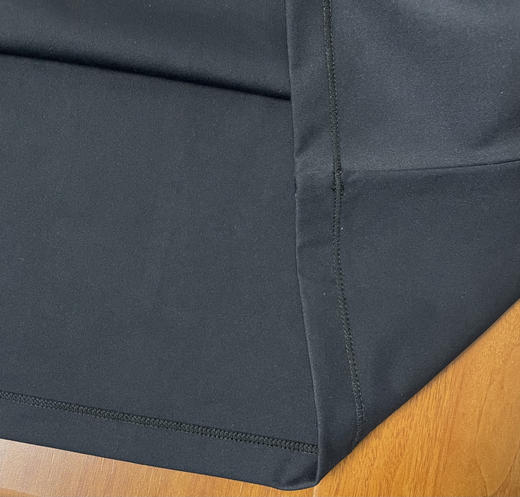 原单正品 Helly Hansen26年春季上市 新款,这件长袖是为运动量身打造：
M-3XL
原价980 商品图4