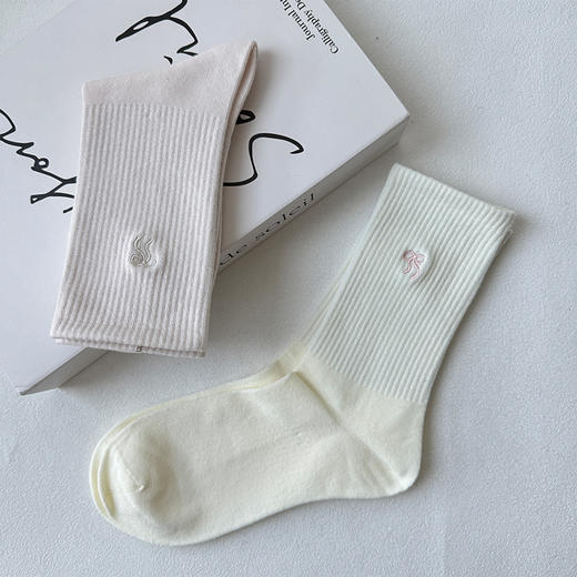 基础刺绣蝴蝶结女袜-简约-纪念日百货门店同款169193303 商品图1