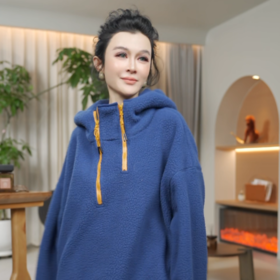 PanYiXiu/潘依绣美式复古减龄双拉链颗粒绒加厚连帽长袖卫衣W-63598