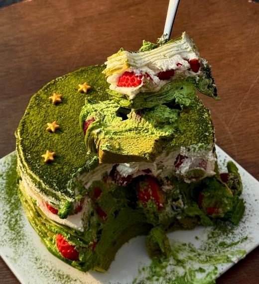 漫画星星浓郁抹茶草莓车厘子千层 商品图1