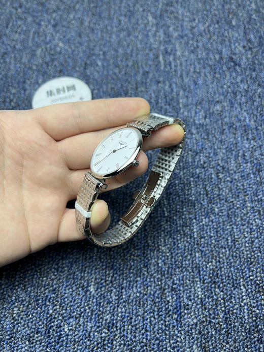 浪琴嘉岚系列 经典罗马面 表径36mm 超薄男士腕表 商品图3