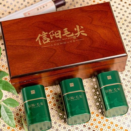 桃花木【木盒.3小铁罐毛尖（三两装左右）】40元1套.整箱12套 商品图3