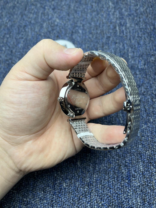 浪琴嘉岚系列 经典罗马面 表径36mm 超薄男士腕表 商品图5