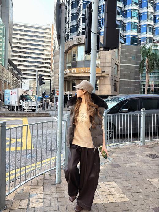 【非质量问题不退】PP25-LP狐狸毛领鹅绒马甲(TT*PP) 商品图4